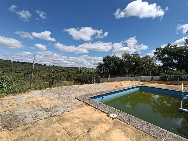Foto 7d148512-d2df-450f-9e2e-d8854495b27b. Casa amb piscina a Castilblanco de los Arroyos