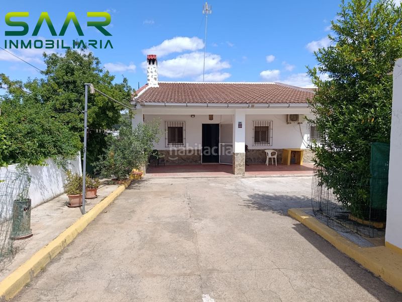 Foto 858f6461-7edf-4b9f-867c-95311b7ae2eb. Casa amb piscina a Castilblanco de los Arroyos