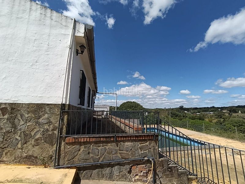 Foto be5386b8-0c67-47b9-bda4-1876f9974b5c. Casa amb piscina a Castilblanco de los Arroyos
