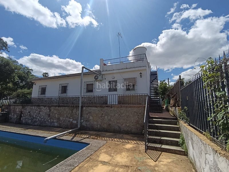 Foto d6f3f127-48db-487c-ab0e-9449b458550c. Casa amb piscina a Castilblanco de los Arroyos