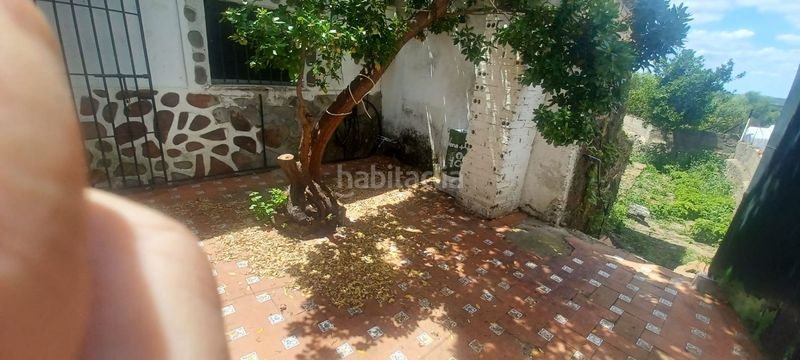 Foto b136ae0a-ea02-40b1-aadf-78866bfbbd34. Casa a Castilblanco de los Arroyos