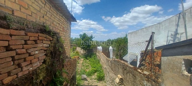 Foto d33ccc30-062a-47ae-a2cb-28e4fabdd7d5. Casa a Castilblanco de los Arroyos