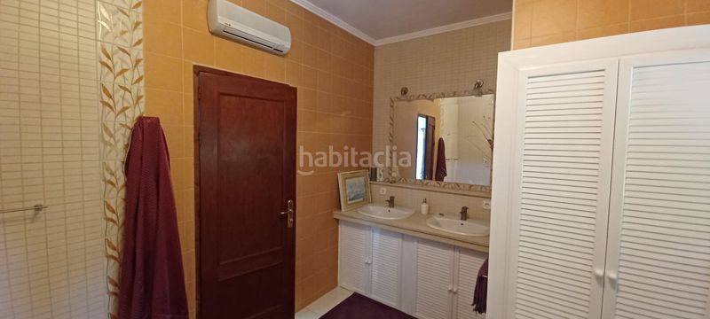 Foto 4ecec56d-5f5e-40c8-a76b-0e87626604e3. Casa amb piscina a Castilblanco de los Arroyos