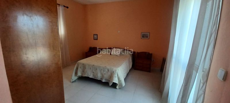 Foto 508e078b-e48d-4940-ac2f-010e255fc0a8. Casa amb piscina a Castilblanco de los Arroyos