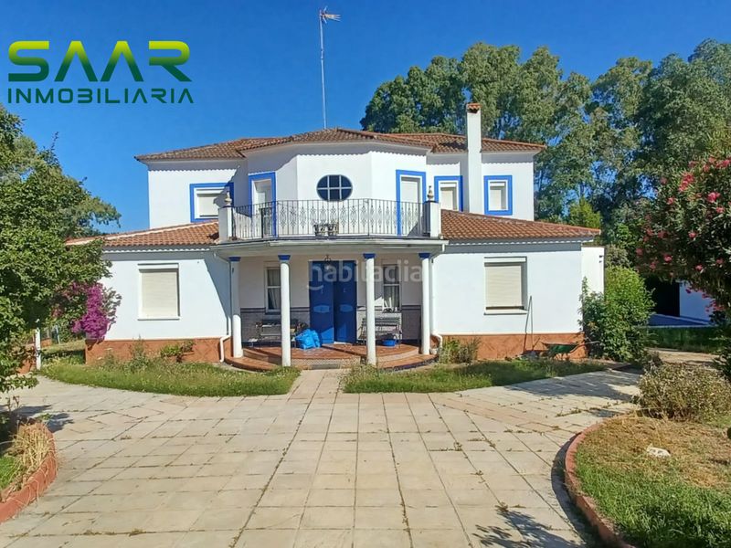 Foto 79c143f6-68fe-4974-bf82-0da60402dde1. Casa amb piscina a Castilblanco de los Arroyos