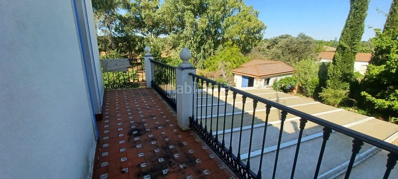 Foto c9fe0859-0d7f-470f-80fc-617de42239a0. Casa amb piscina a Castilblanco de los Arroyos