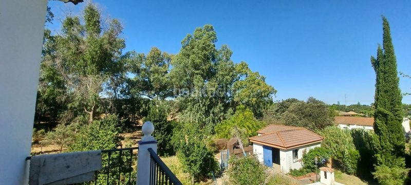 Foto cfcf83f6-c7db-4a36-aacd-ea12790f943d. Casa amb piscina a Castilblanco de los Arroyos