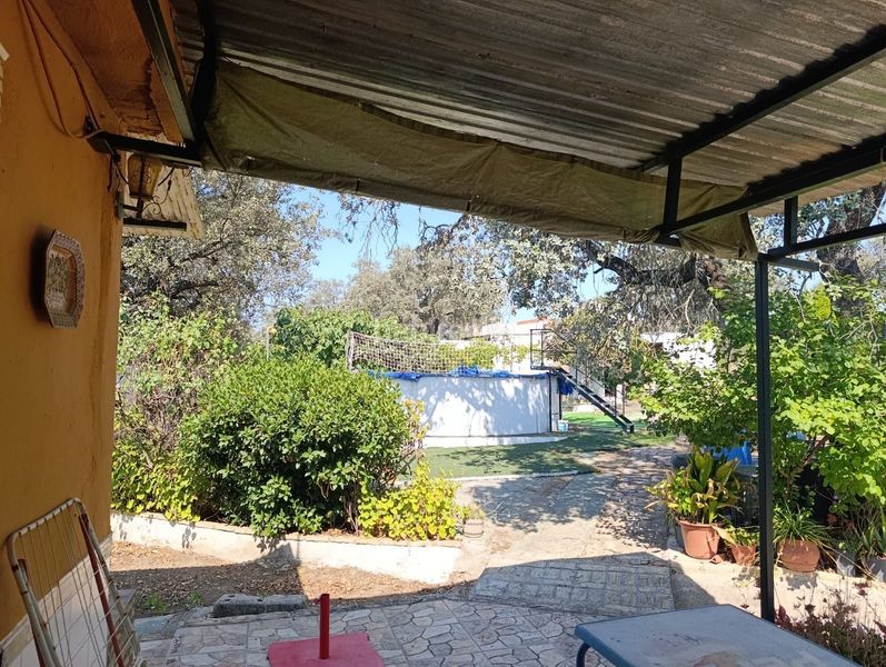 Foto 55243bd9-0321-47c5-9678-96870560ce7e. Casa a Castilblanco de los Arroyos