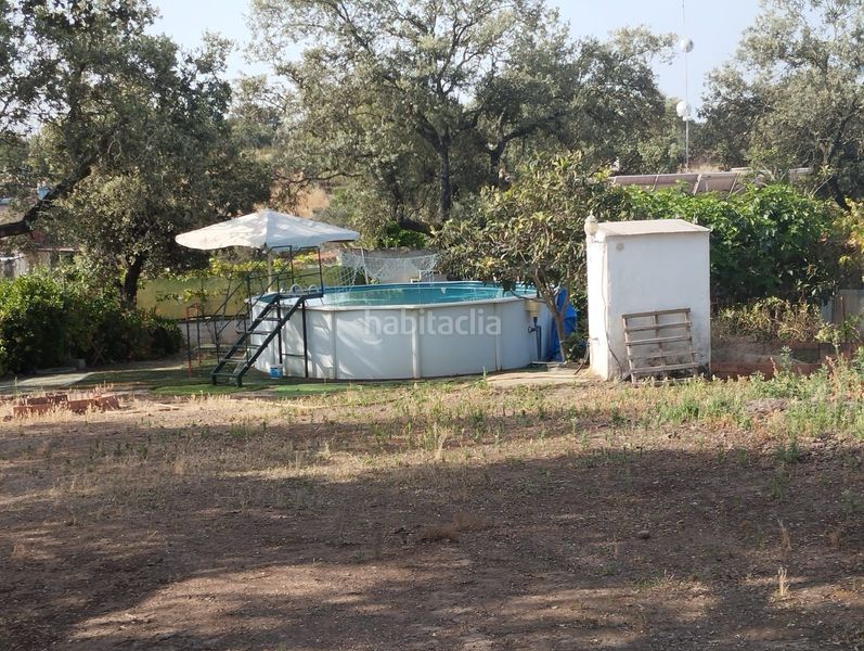 Foto 625a6fb8-7796-4d96-9996-427c84f96443. Casa a Castilblanco de los Arroyos