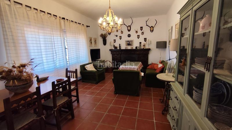 Foto 0f2e0a39-4d09-4490-bc48-4161e03c8176. Casa amb piscina a Castillo de las Guardas (El)
