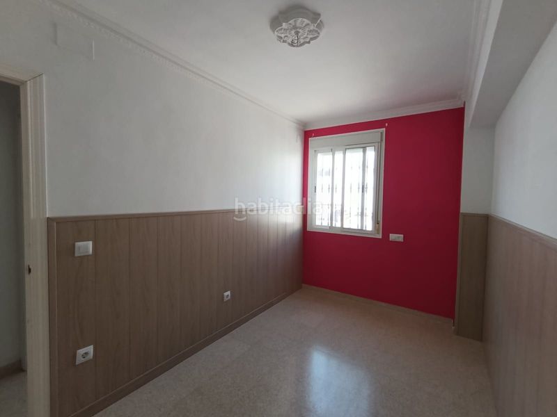 Foto 49459238-d4bf-401d-b290-c7cfe45224c9. Casa adossada a Pedroso (El)