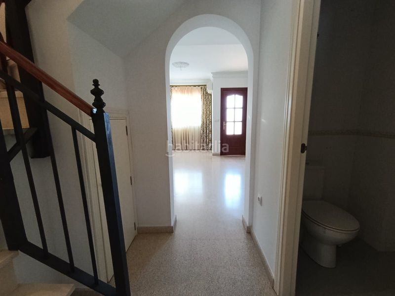 Foto 4c5993f8-b1b7-49fb-9387-6bd7f3be3976. Casa adossada a Pedroso (El)