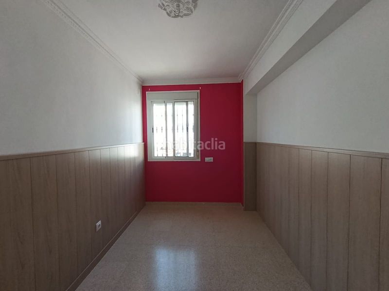 Foto b7fdcd20-dc93-4620-90b5-7648a07f546c. Casa adossada a Pedroso (El)