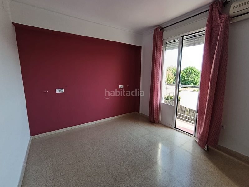 Foto bdaa1f3b-80ba-49c9-81d3-cca6cca5f0fb. Casa adossada a Pedroso (El)