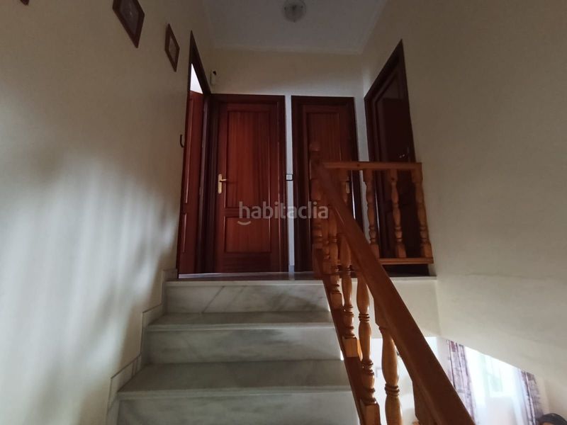 Foto b6385bfe-6129-4c28-b8da-ad94509c951e. Casa adossada a Castilblanco de los Arroyos