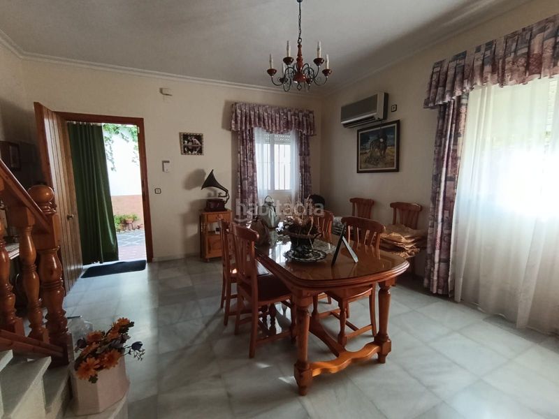 Foto e3cfce24-96e6-4f2b-8c8f-85bd5117b0dd. Casa adossada a Castilblanco de los Arroyos