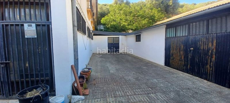 Foto e6c7c9cc-b619-4fda-bfff-92c5f38fc706. Casa a Constantina