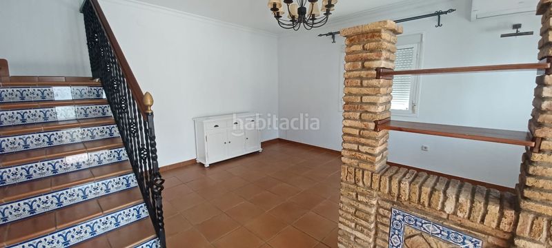 Foto 3b68afe0-ca38-4fc4-8870-f6a3c853b91f. Casa adossada a Castilblanco de los Arroyos