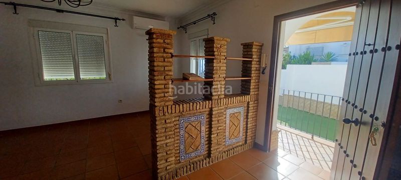 Foto 5242828e-01ff-4b10-be09-dcfe9956f706. Casa adossada a Castilblanco de los Arroyos