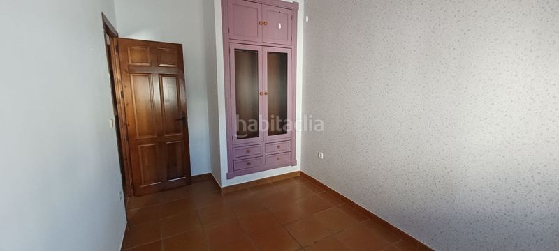 Foto b5039e75-a983-4c41-abfb-a65dcbec9868. Casa adossada a Castilblanco de los Arroyos