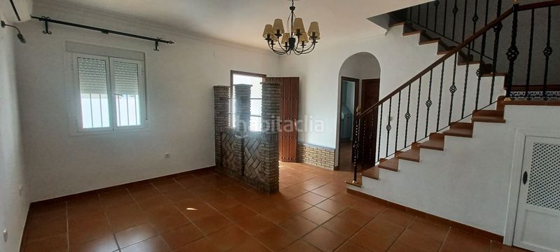 Foto bbc731b9-5923-41f4-b105-d80400046a2a. Casa adossada a Castilblanco de los Arroyos