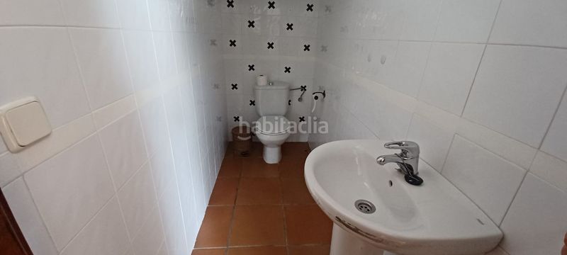 Foto e8422dd3-6785-4c79-b2e1-27d215e96793. Casa adossada a Castilblanco de los Arroyos