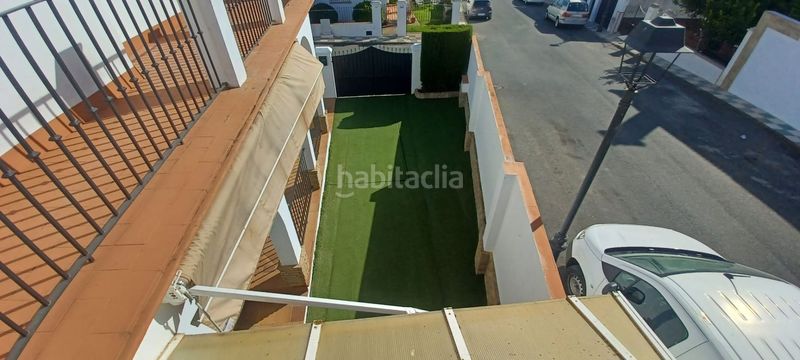Foto fcf07c3b-483f-4f50-aa93-54fb9fca61e9. Casa adossada a Castilblanco de los Arroyos