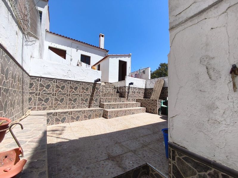 Foto f3604666-06b0-4c05-95ac-eaa52757220e. Masia a Santa Olalla del Cala