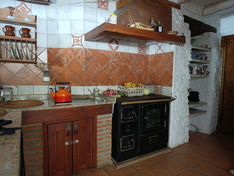 Foto e0ae802a-a6ee-4d50-84ac-06f6060d87e8. Casa a Güéjar Sierra