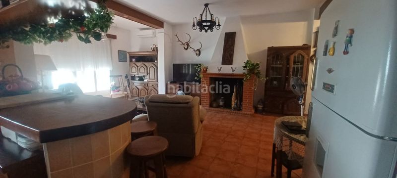 Foto 44fe36ae-0dfb-4c14-b29a-5f9a06080ec8. Casa a Castilblanco de los Arroyos