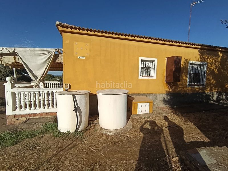 Foto 180624b5-6a30-4127-9218-e35133fdbd8e. Casa amb piscina a Castilblanco de los Arroyos