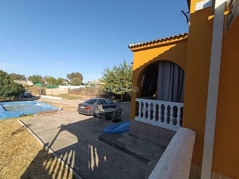 Foto 81c30f17-07d2-4e49-af0b-0de0cd12889d. Casa amb piscina a Castilblanco de los Arroyos