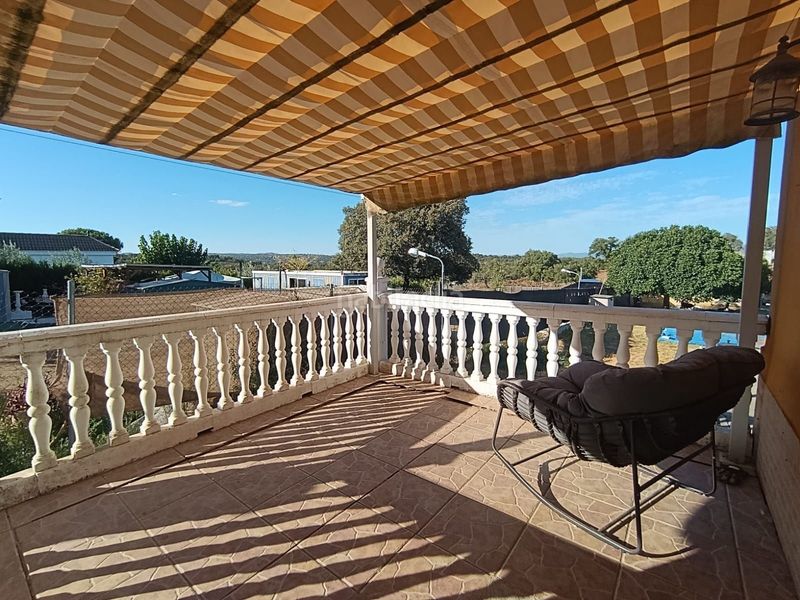 Foto afbb2ee7-10b8-464b-a4d7-b4f025c30793. Casa amb piscina a Castilblanco de los Arroyos