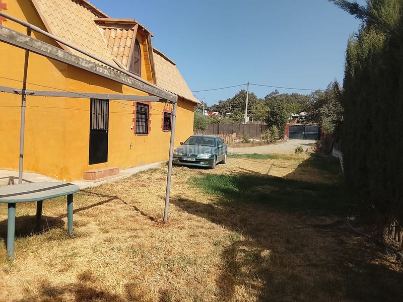 Foto af2b6304-f29f-4839-a3c5-fc889819dfd7. Casa amb piscina a Castilblanco de los Arroyos