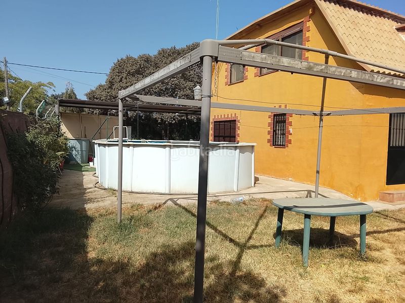 Foto b30c7805-e60a-4f4b-9df4-698c18dad186. Casa amb piscina a Castilblanco de los Arroyos