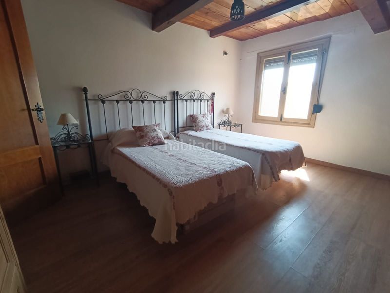 Foto d23a381e-dbc8-48ae-8c15-0789de5895f2. Casa amb piscina a Castilblanco de los Arroyos