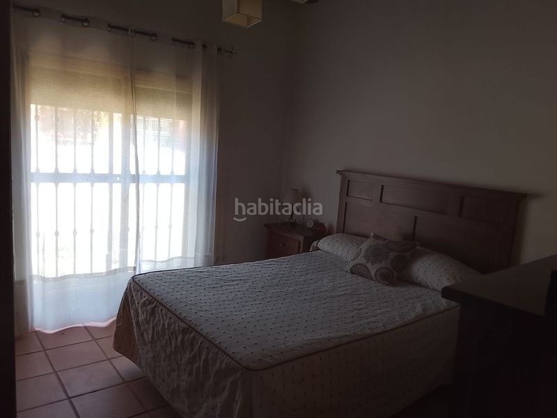 Foto f908f325-4cd1-48e0-8a73-b82564307eba. Casa amb piscina a Castilblanco de los Arroyos
