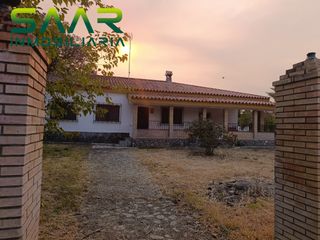Haus in Castilblanco de los Arroyos. Chalet en urb. las minas, castilblanco de los arroyos sevilla