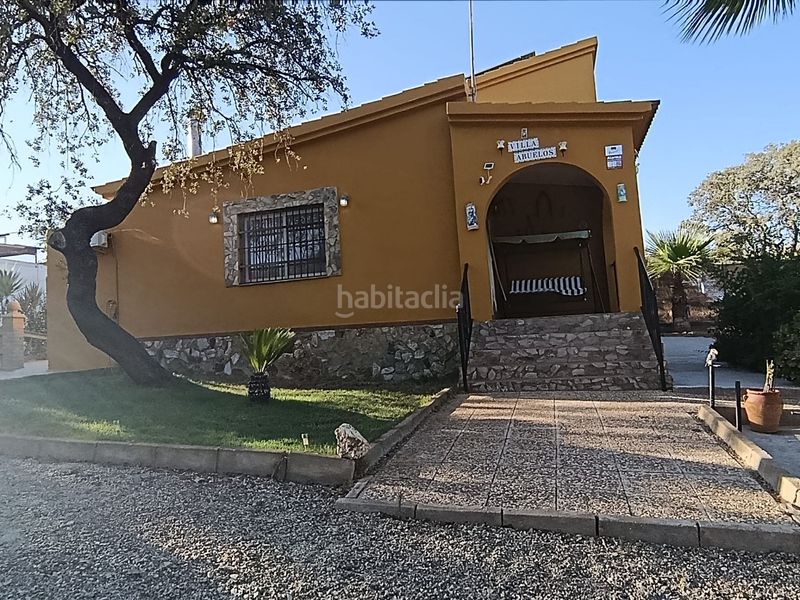 Foto f80b44f9-1359-47c2-80ed-55c9f250c8fa. Casa amb piscina a Castilblanco de los Arroyos