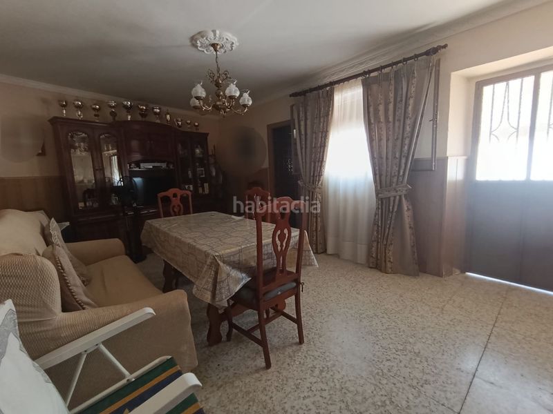 Foto d4a34570-44cc-4108-91bb-fe69127a4d1a. Casa a Castilblanco de los Arroyos