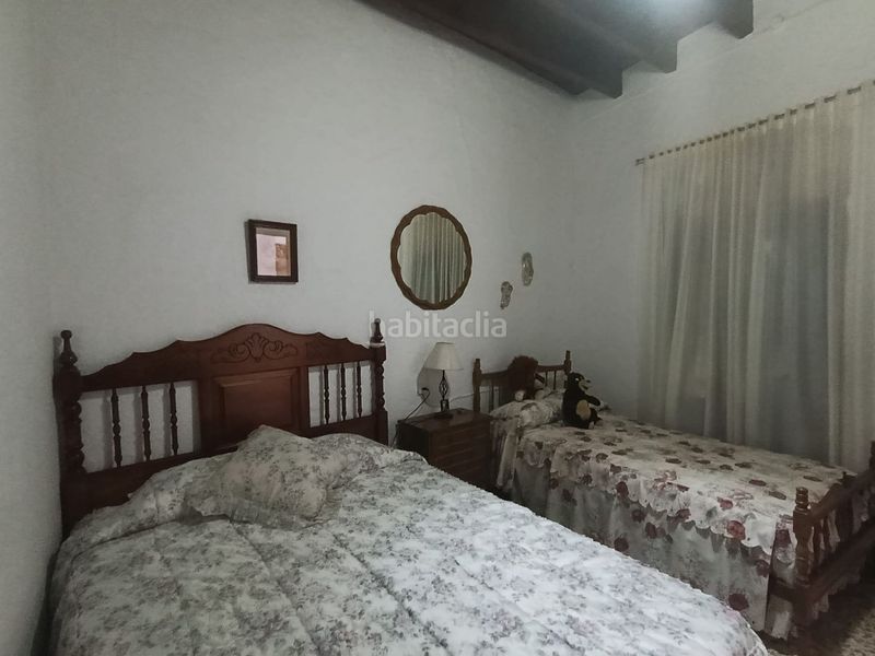 Foto fccfefd4-a89a-4802-83c2-ab7ec8d51bff. Casa a Castilblanco de los Arroyos