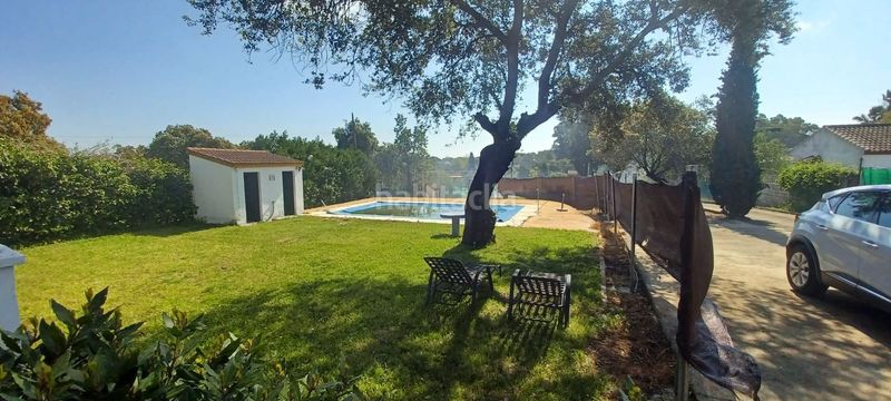 Foto 01f2db57-9fab-4c63-81a5-1da659a21bf9. Casa amb piscina a Castilblanco de los Arroyos