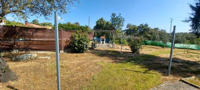 Foto f5529065-9703-4714-bdb1-c62e7c8f4caf. Casa amb piscina a Castilblanco de los Arroyos