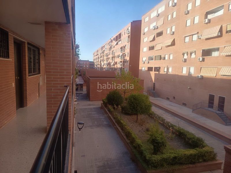 Foto 17fd1d4a-bd75-4ea1-8297-9a09b9d24a3a. Dúplex amb calefacció a Joaquina Eguaras Granada