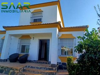 Maison à Castilblanco de los Arroyos. Chalet en urb. la colina, castilblanco de los arroyos sevilla
