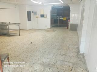 Business premise in Carrer dotze 2. Local en venta en bonavista