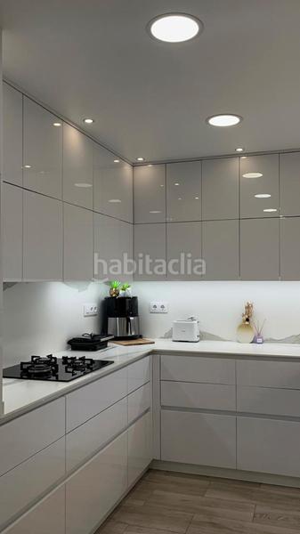 Foto ba7d8ad4-089f-4605-8b76-67a09a3a37af. Casa amb aparcament a Llevant Reus