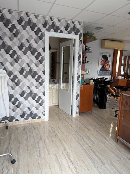 Foto ffebcb97-56ff-412c-9066-3a607f7bcb4d. Local comercial a carrer de tortosa 64 a Torreforta Tarragona