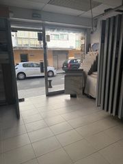 Business premise  Carrer del vendrell. Local comercial en venta en torreforta