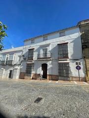 Casa a Arcos de la Frontera. Preciosa vivienda histórica del año 1890, situada en calle corre